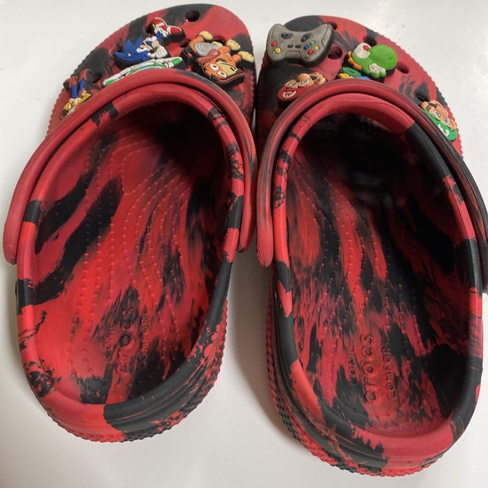 Children’s size 11 crocs - Picture 3 of 5